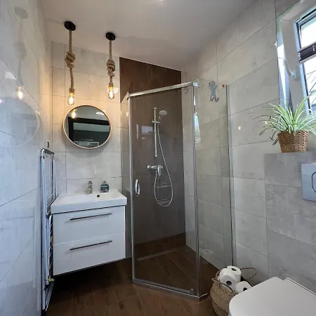 Morskie Opowiesci - Z Klimatem Basen Apartamento