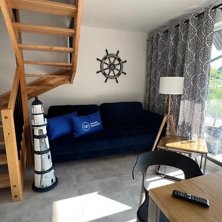 Morskie Opowiesci - Z Klimatem Basen Apartmán Chłapowo