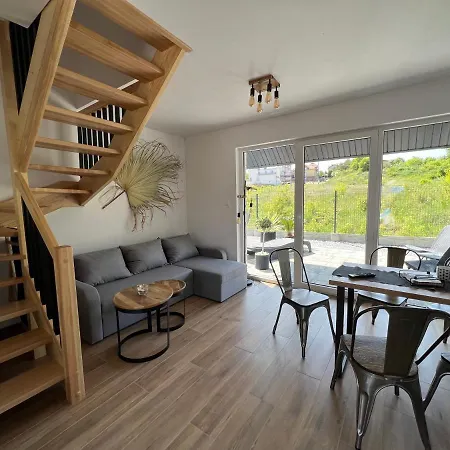 Morskie Opowiesci - Z Klimatem Basen Apartamento