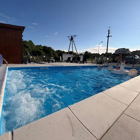 Morskie Opowiesci - Z Klimatem Basen Apartmán Chłapowo